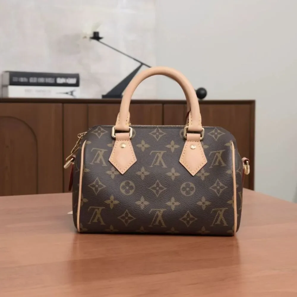 Louis Vuitton Women Pre-Loved Bag Very Good Condition